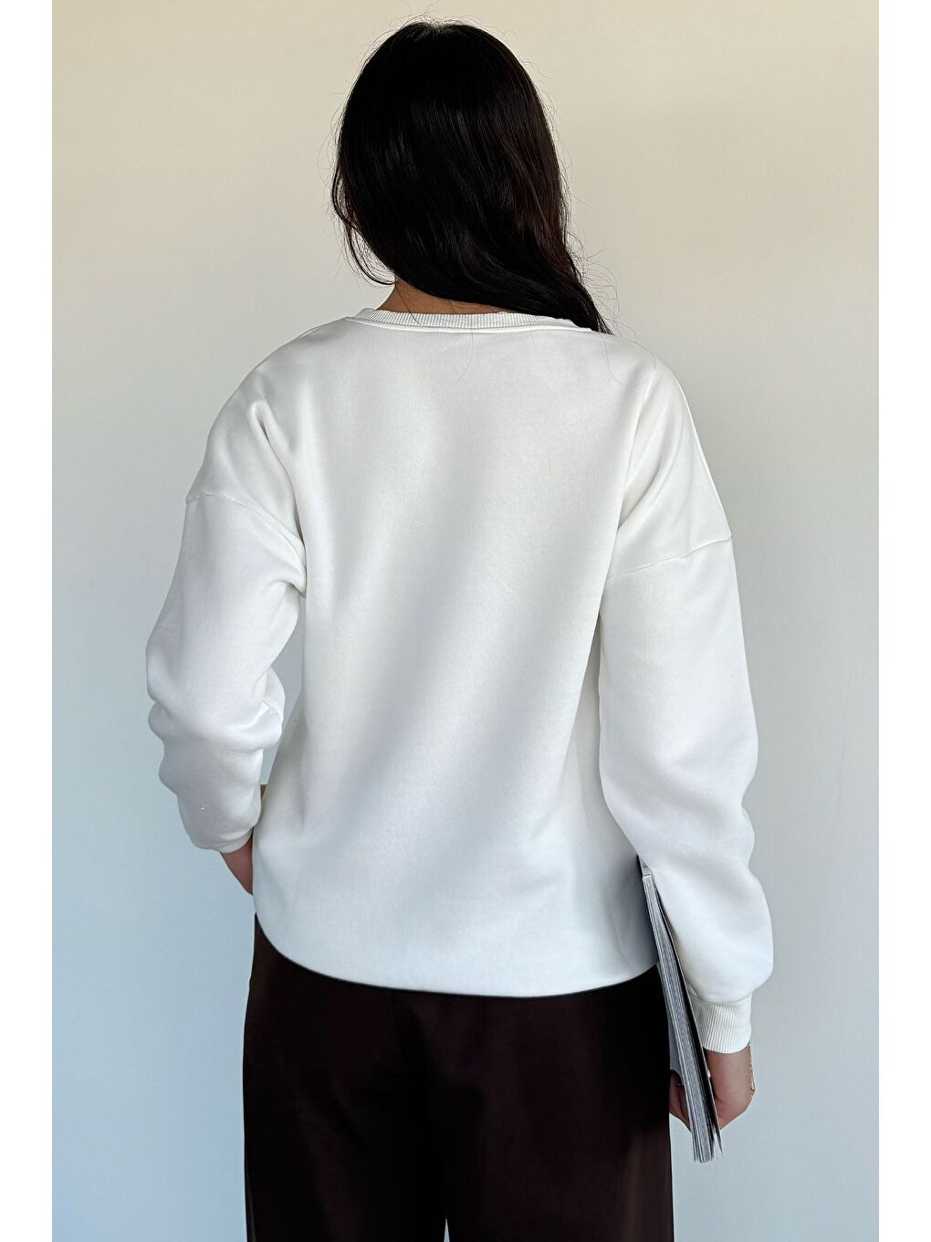 Ekru Kadın Bisiklet Yaka Baskılı Şardonlu Sweatshirt-3