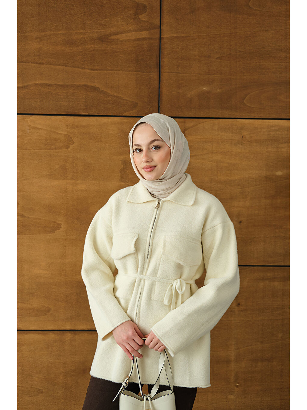 Ekru Kadın Cepli Keçe Hırka Krem-3