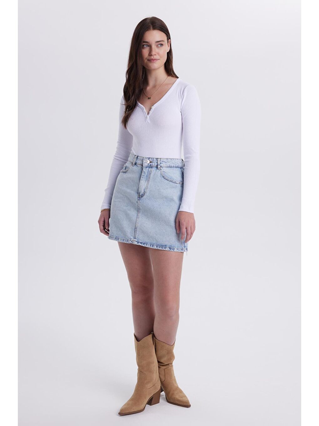 Kadın Slim Fit Dar Kesim Pamuklu V Yaka Beyaz  Bluz-5