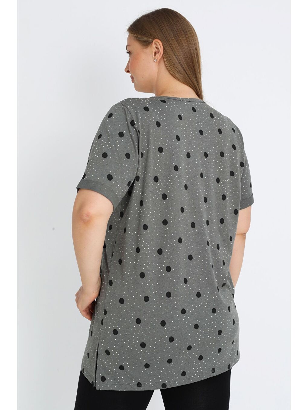 Gri Kadın Puantiyeli Kısa Kollu Pamuklu Bluz-4