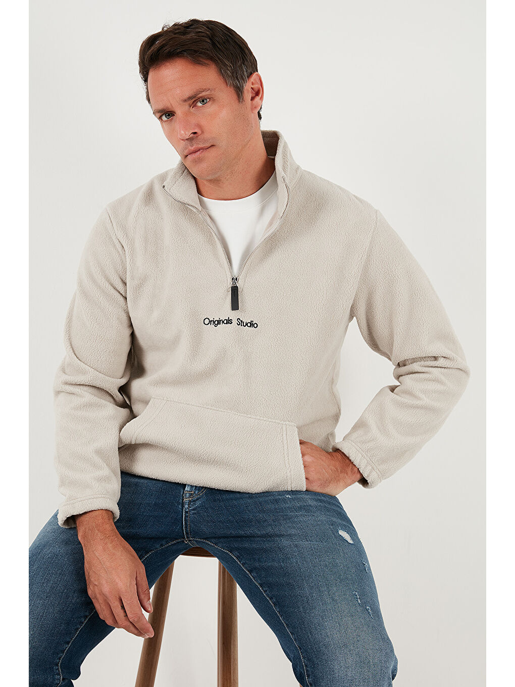 Bej Regular Fit Yarım Fermuarlı Dik Yaka Yumuşak Dokulu Sweat 59060661