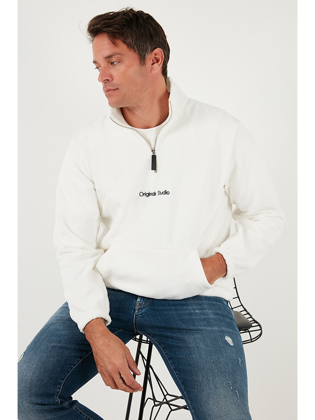 Ekru Regular Fit Yarım Fermuarlı Dik Yaka Yumuşak Dokulu Sweat 59060661