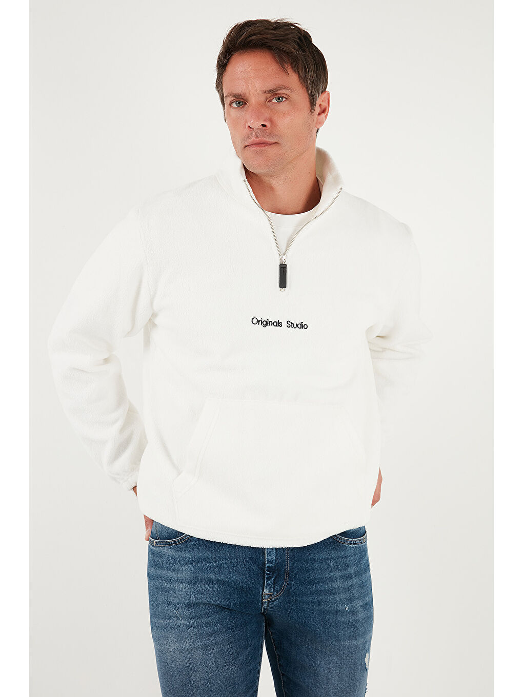 Ekru Regular Fit Yarım Fermuarlı Dik Yaka Yumuşak Dokulu Sweat 59060661-2