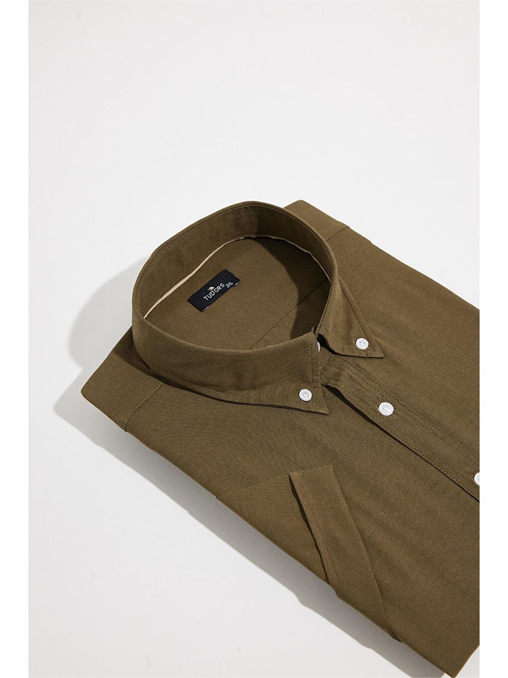Erkek Büyük Beden Kısa Kol  Yaka Düğmeli Pamuklu Cepli Düz Haki Gömlek-1
