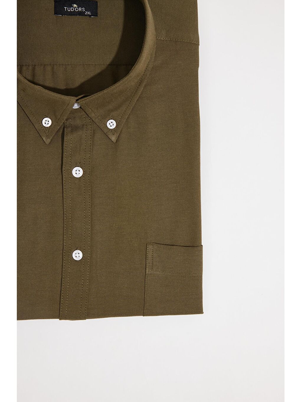 Erkek Büyük Beden Kısa Kol  Yaka Düğmeli Pamuklu Cepli Düz Haki Gömlek-2