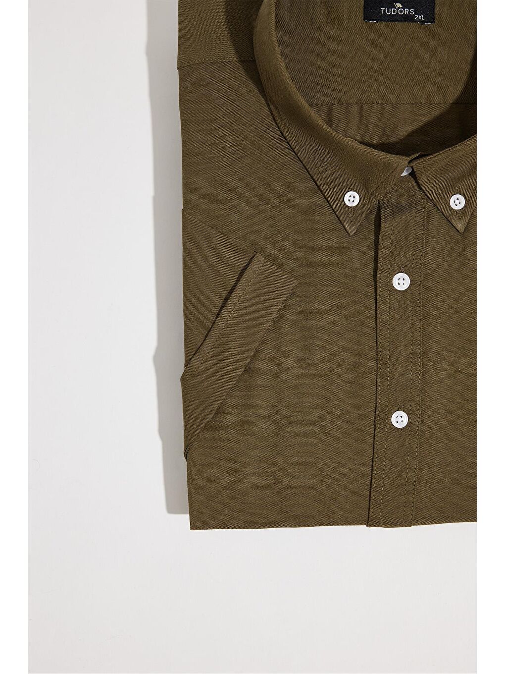 Erkek Büyük Beden Kısa Kol  Yaka Düğmeli Pamuklu Cepli Düz Haki Gömlek-3