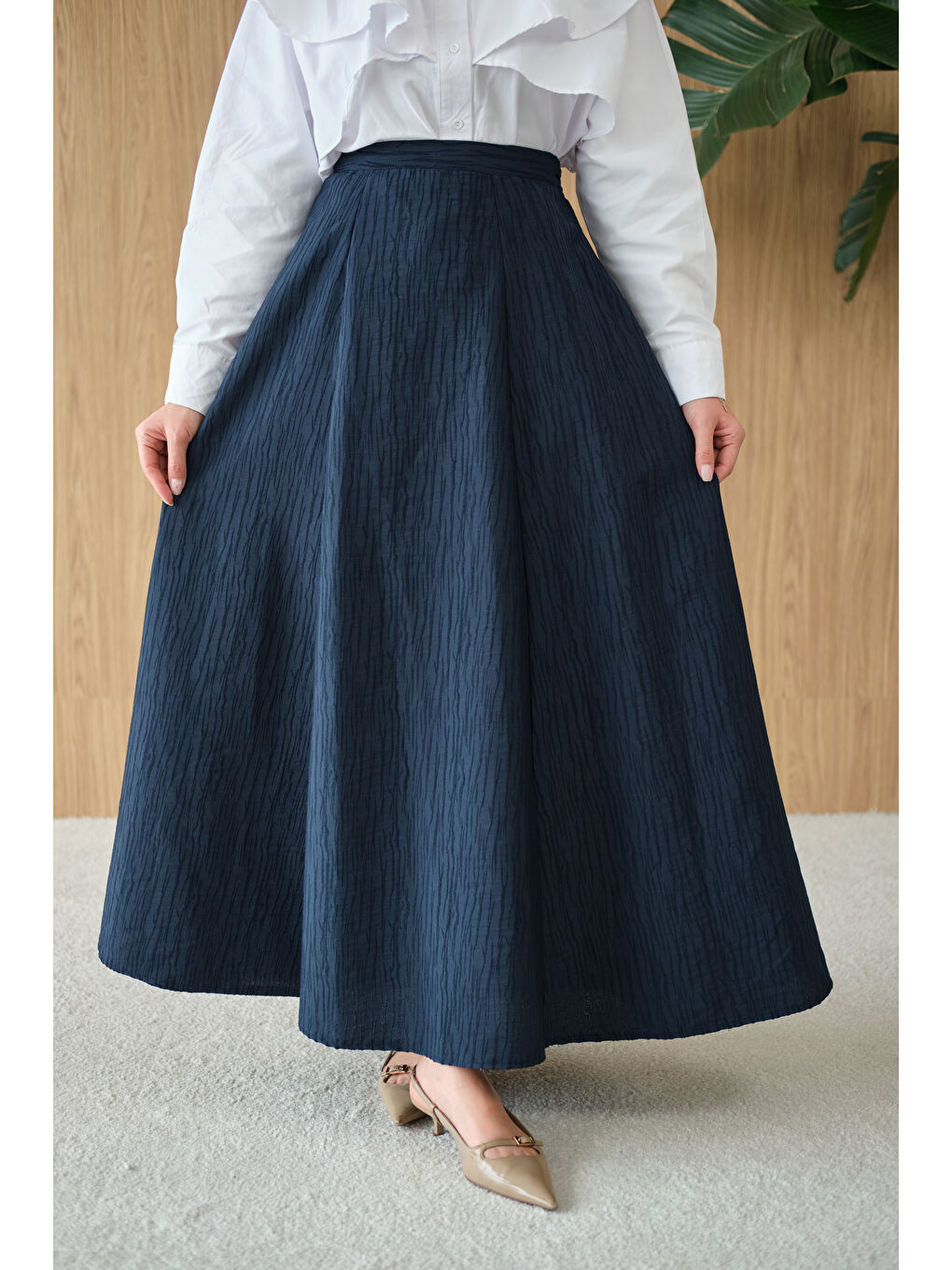 Kadın Yandan Fermuarlı Kendinden Desen Etek Lacivert-2