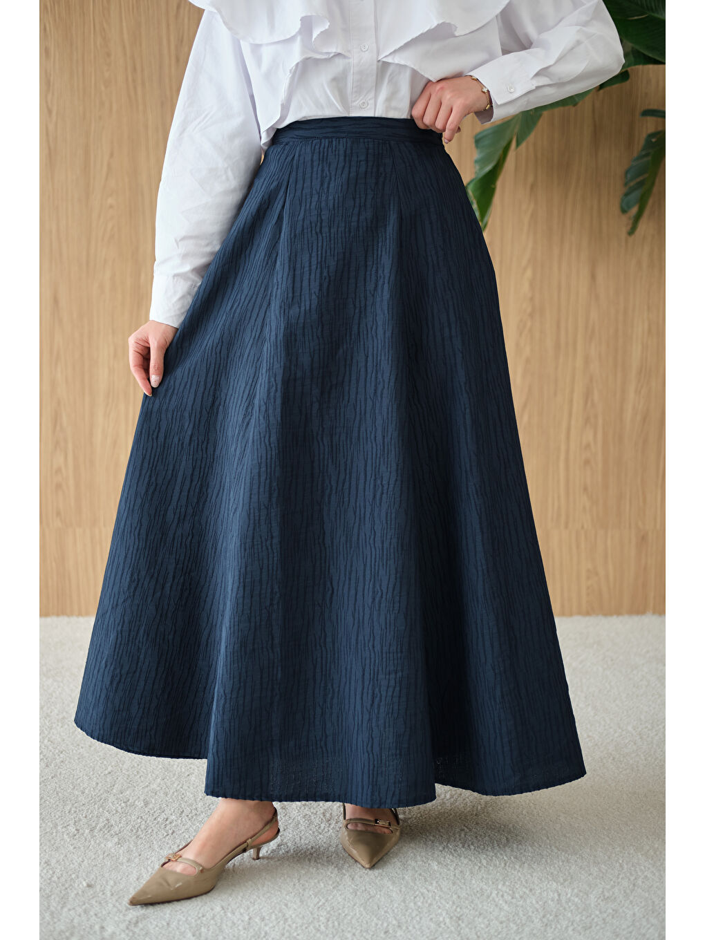 Kadın Yandan Fermuarlı Kendinden Desen Etek Lacivert-3