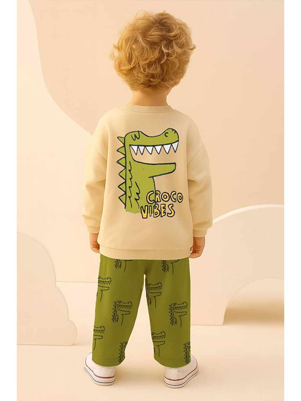 Bej Erkek Çocuk Timsah Baskılı 3 İplik Pamuklu Kumaş Alt Üst Takım-1