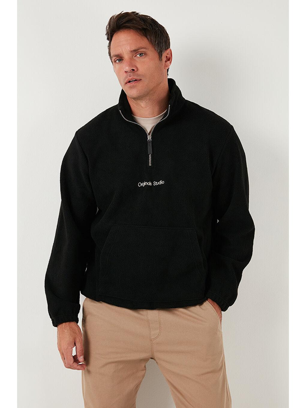 Siyah Regular Fit Yarım Fermuarlı Dik Yaka Yumuşak Dokulu Sweat 59060661-3
