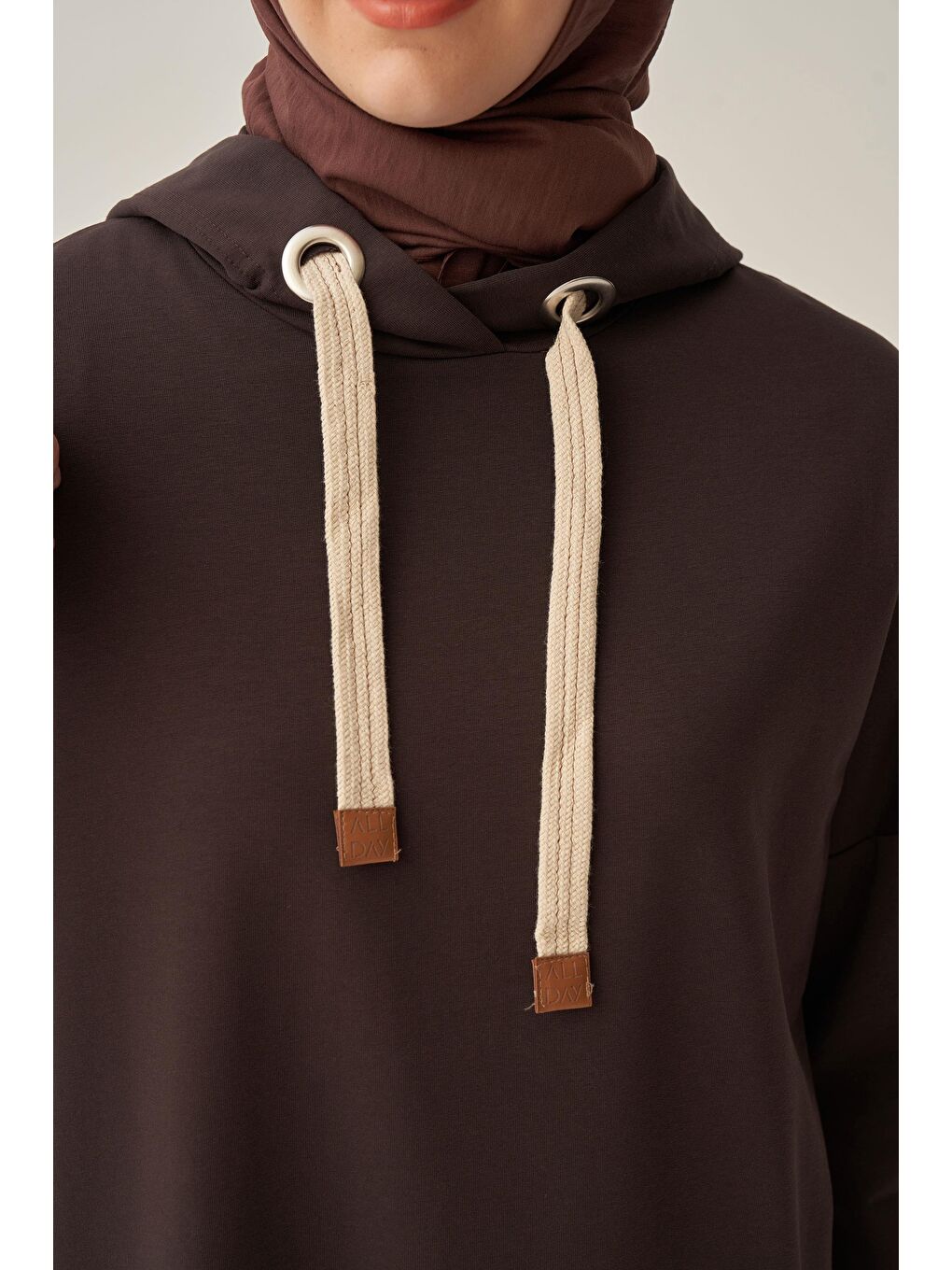 Kahverengi Acı Kahve-Kuşgözlü Kapüşonlu Cepli Sweat Tunik-3