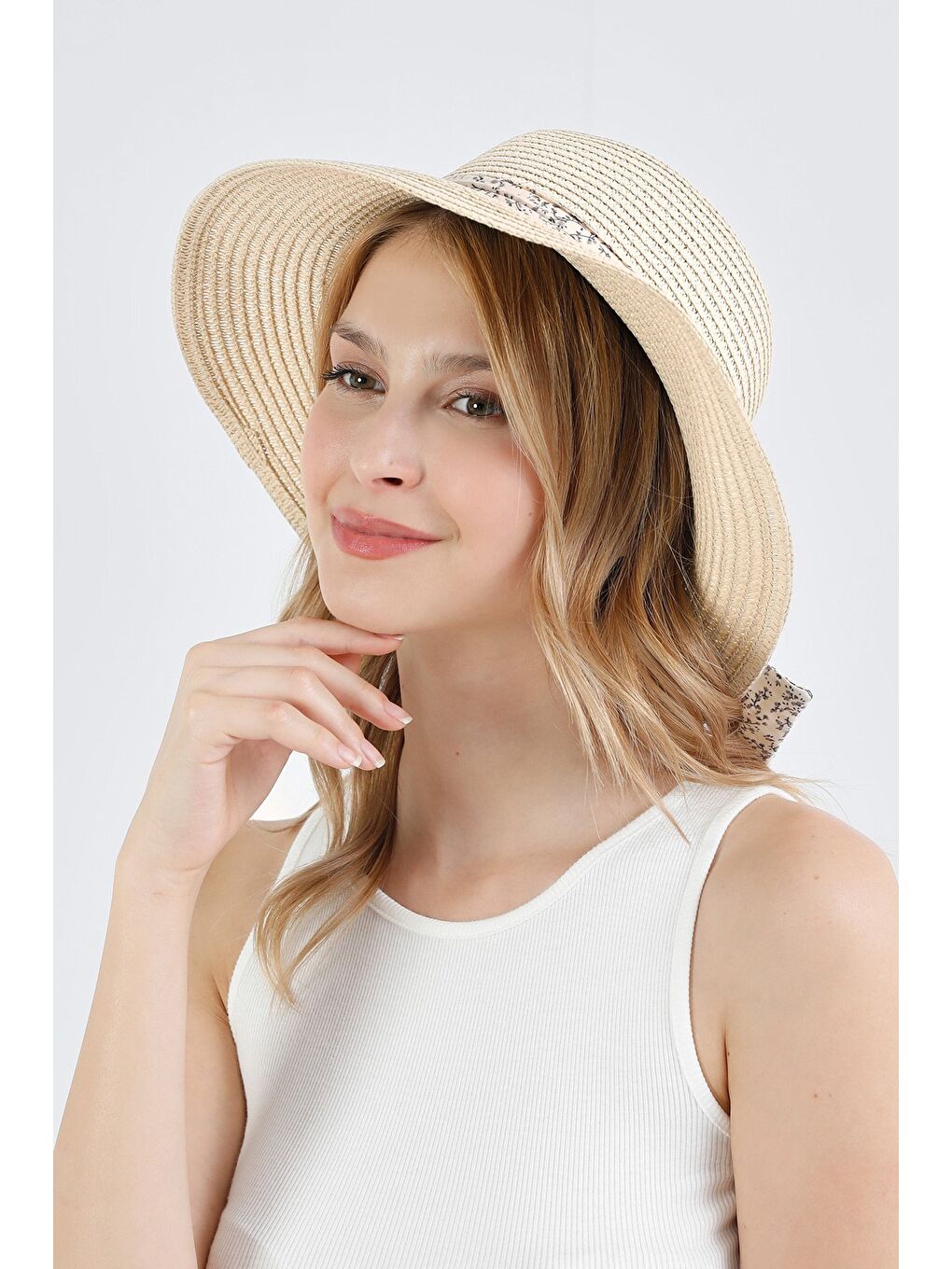 Bej Kurdeleli Hasır Şapka