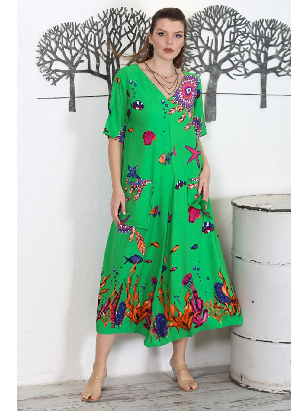 Yeşil V Yaka Kısa Kol Çift Cepli Allover Baskılı Casual Dokuma Elbise-2