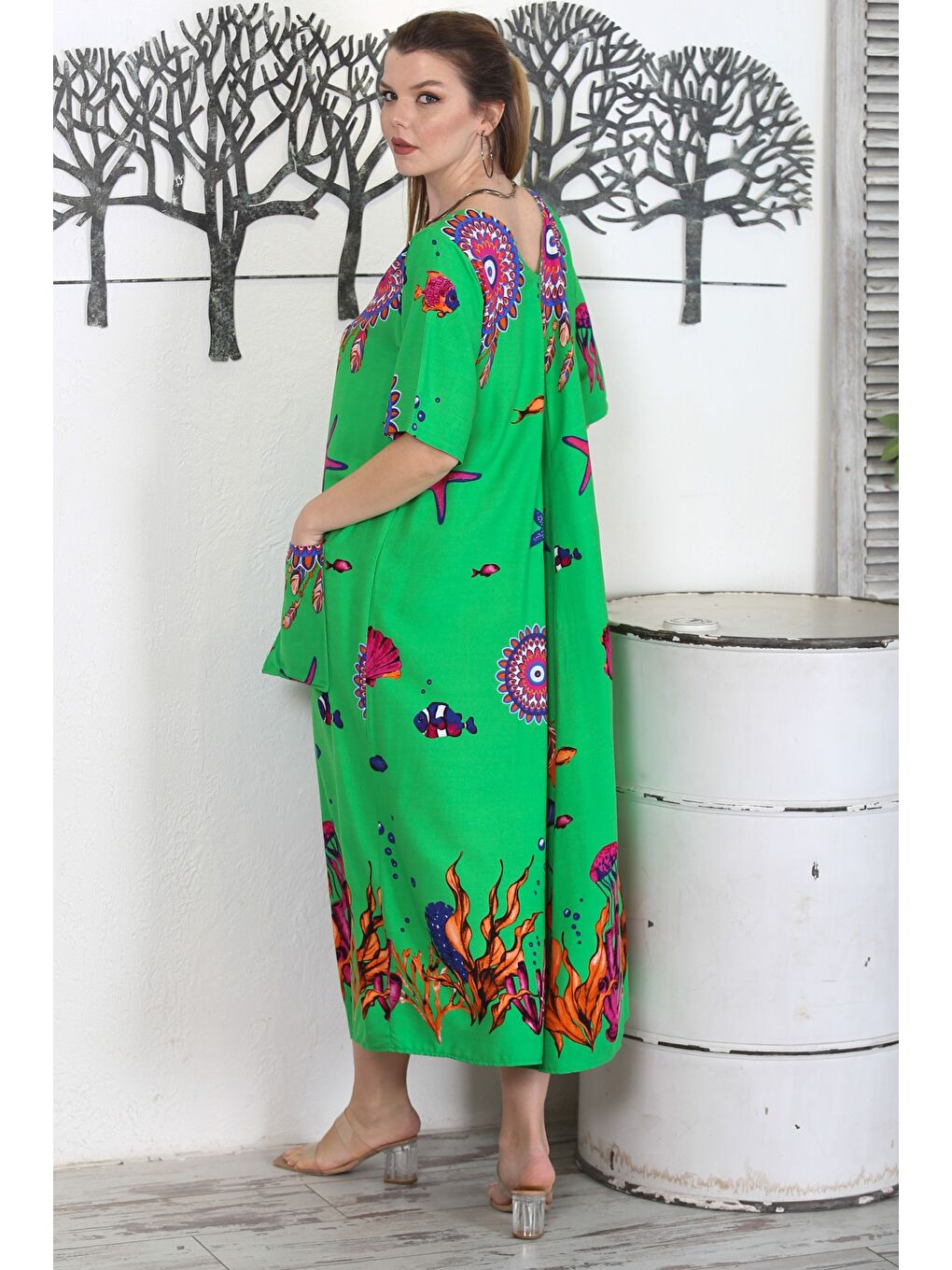 Yeşil V Yaka Kısa Kol Çift Cepli Allover Baskılı Casual Dokuma Elbise-5