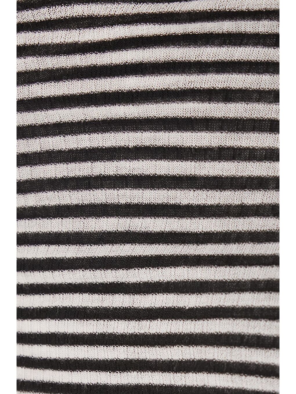 Karışık Kadın Slim Fit Dar Kesim Çizgili Straplez Bluz-5