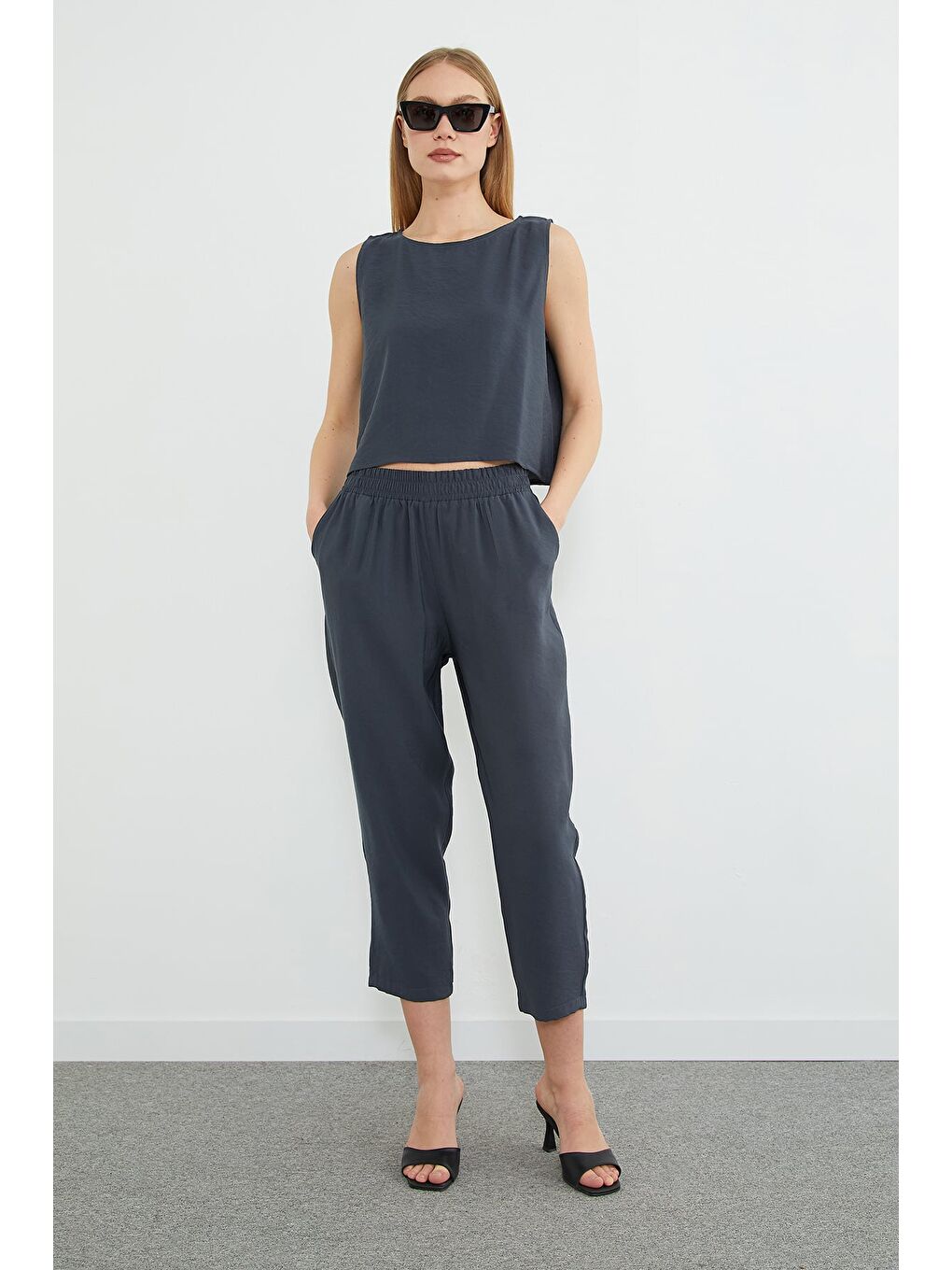 Antrasit Basic Beli Lastikli Salaş 2 Li Takım-1