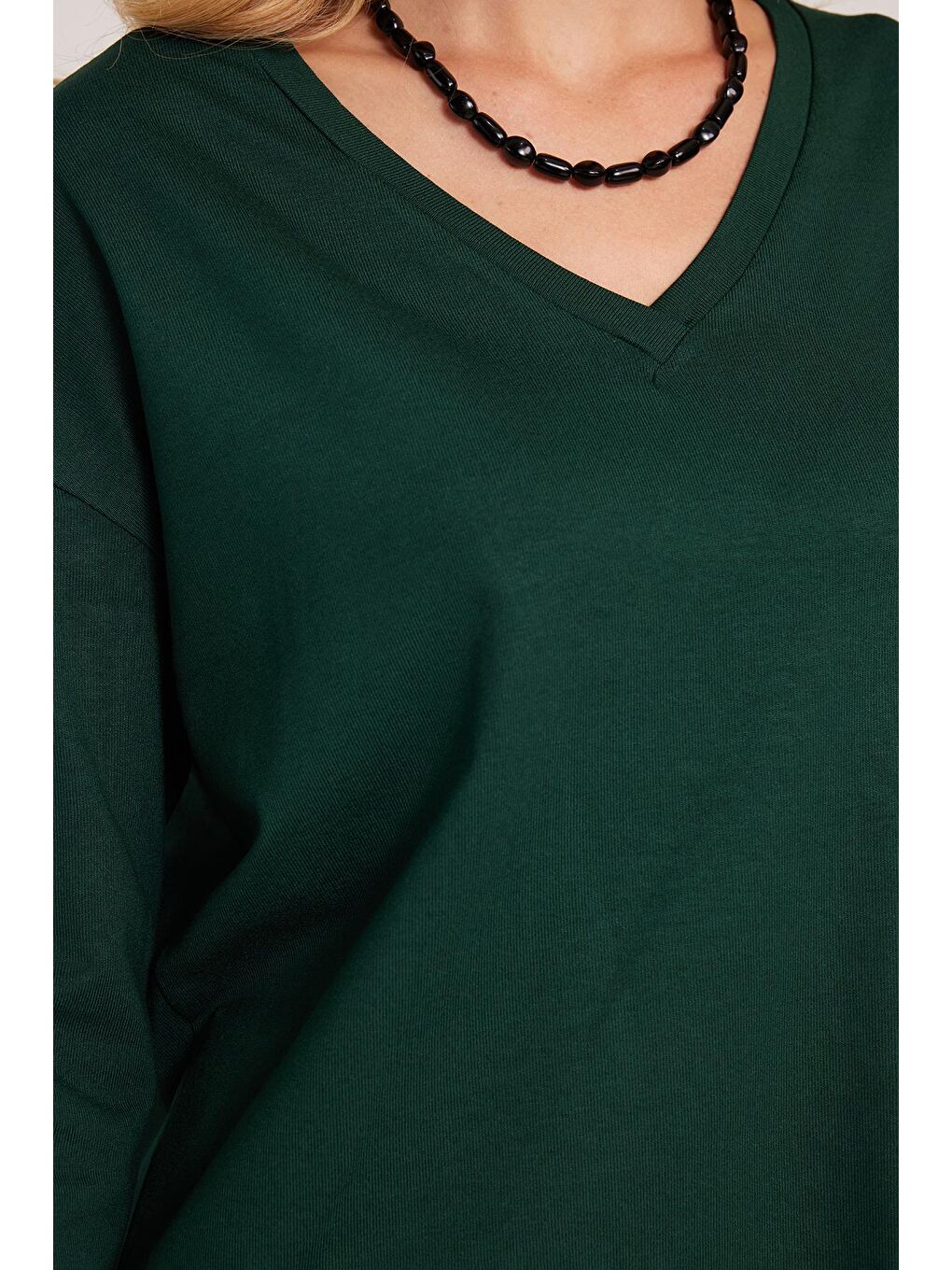 Kadın Slim Fit Dar Kesim Viskonlu Kumaş V Yaka Yeşil Bluz-2