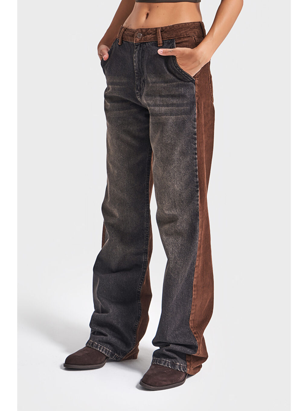 Gri Kadın Füme Kahverengi 2w5-87 Loose Fit Denim Kadife Kumaş Parçalı Tasarım Pantolon-2