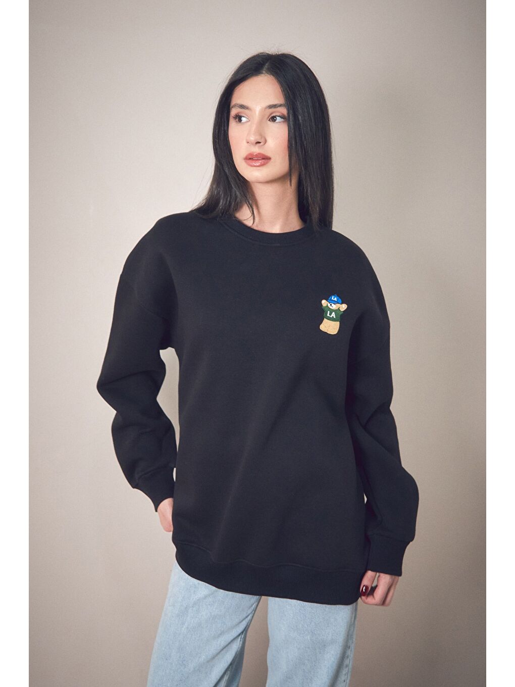 Fullamoda Siyah 3 İplik Ayıcık Nakışlı Bisiklet Yaka Oversize Sweatshirt