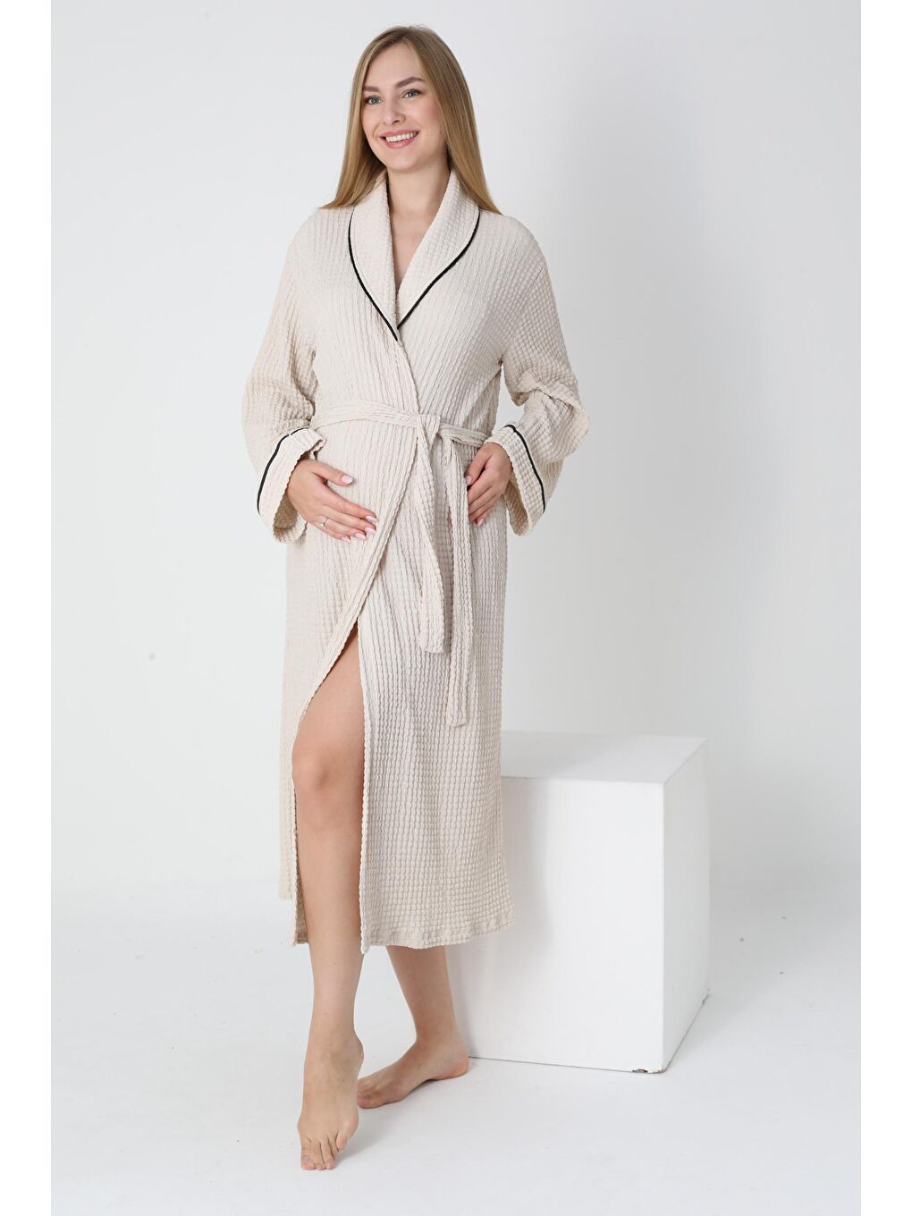 Bej Örgü Kumaş Gömlek Yaka Bel Kuşaklı Sabahlık-2