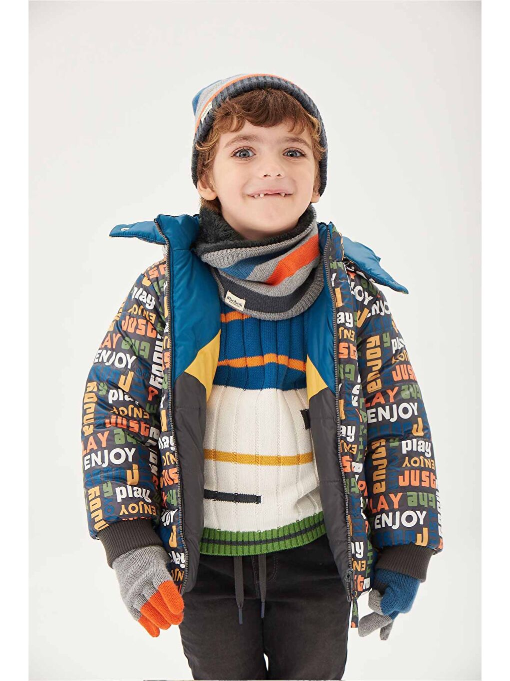 Mavi Erkek Çocuk Mont Desenli