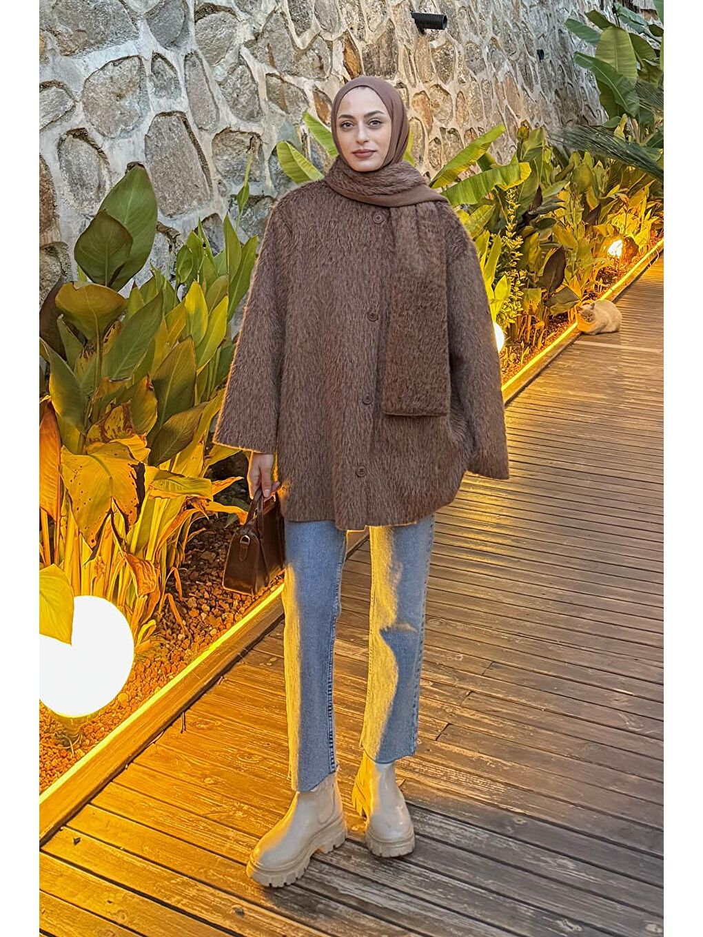 Kahverengi Pelüş Atkılı Mont Sütlü Kahve-1