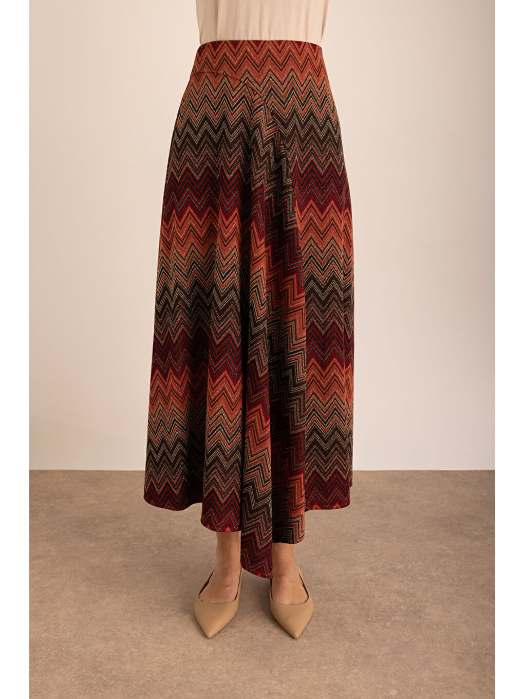 Kahverengi Desenli Simli Verev Kuplu Örme Etek-2