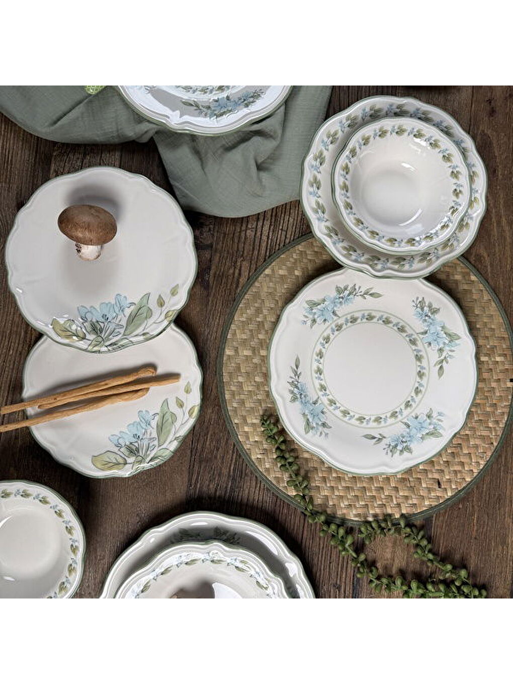 Karışık Kitchen Greeny 24 Parça Yemek Takımı - Renkli