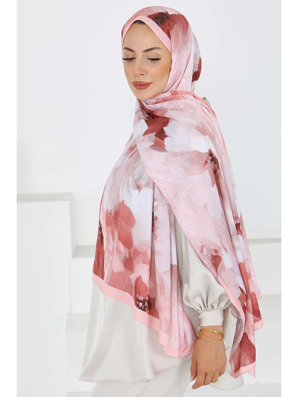 Pembe Kıraş Büyük Çiçek Desenli Şal Pudra - 27621-2