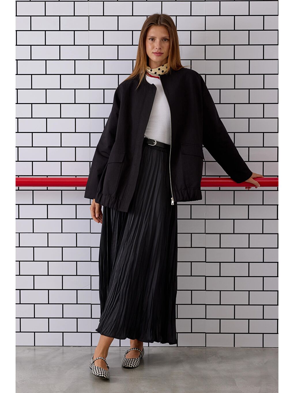 Piliseli Kraş Etek Siyah-1