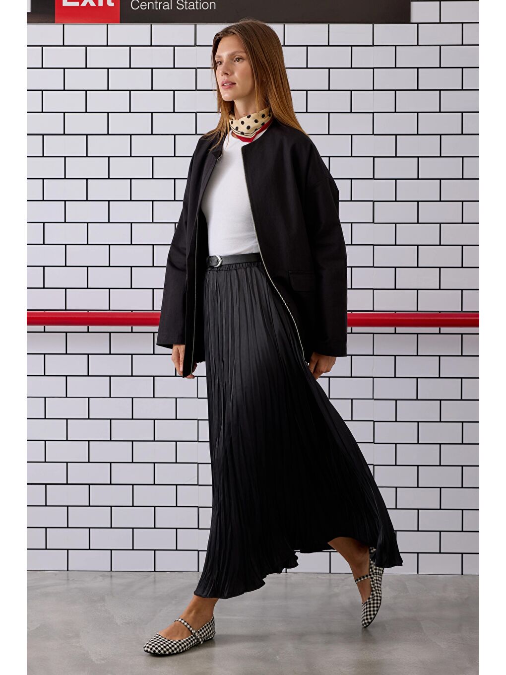 Piliseli Kraş Etek Siyah-2