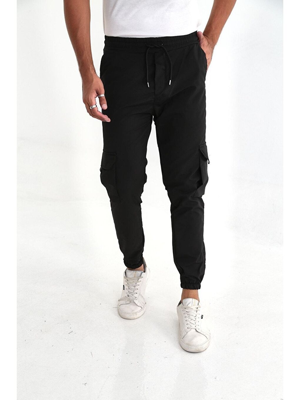 Ekru Erkek Paraşüt Kumaş Tarz Cepli Paça Ve Bel Lastikli Jogger Spor Pantolon-3