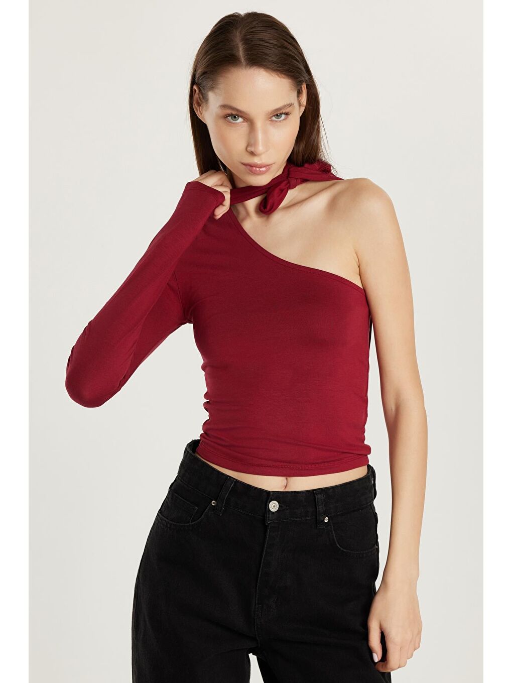 Kadın Standart Fit Fitilli Tek Kol Asimetrik Yaka Bordo Bluz-2