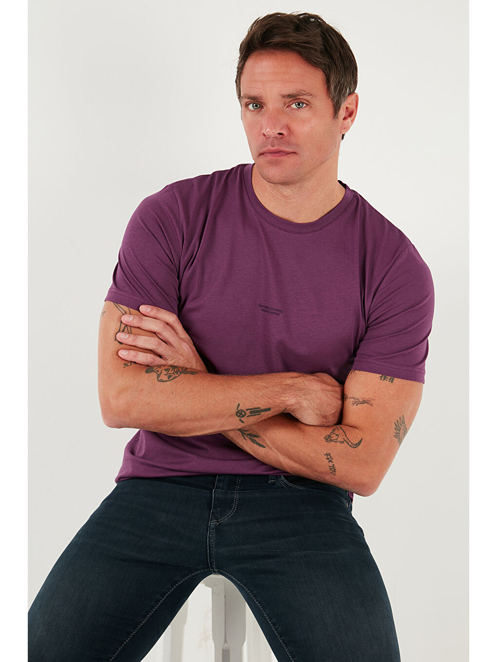 Mürdüm Yazı Detaylı Pamuklu Regular Fit Bisiklet Yaka %100 Pamuk Tişört 59020203