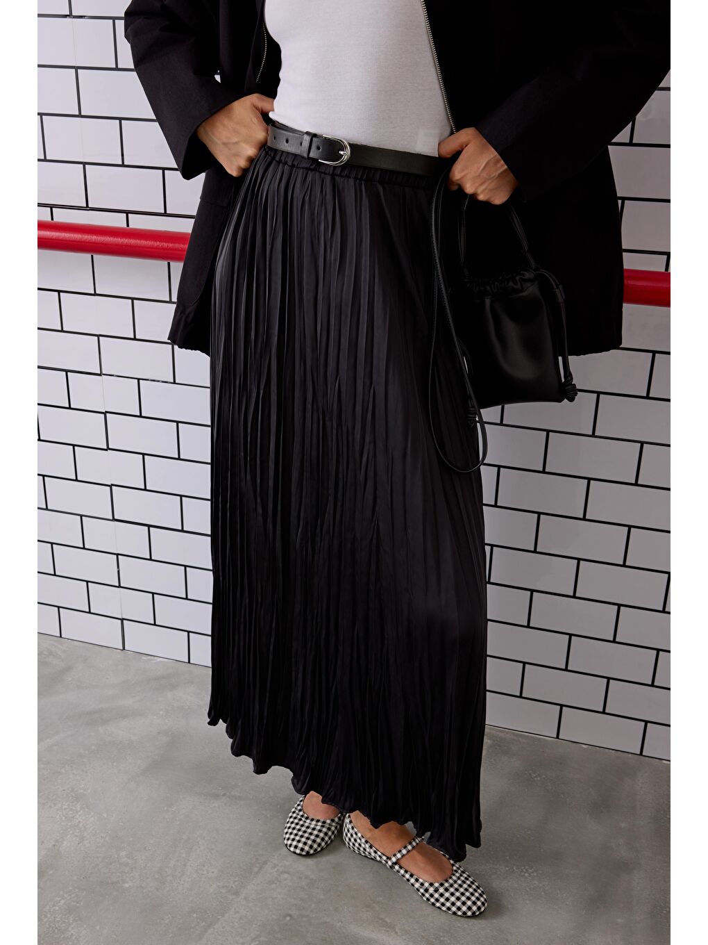 Piliseli Kraş Etek Siyah-4