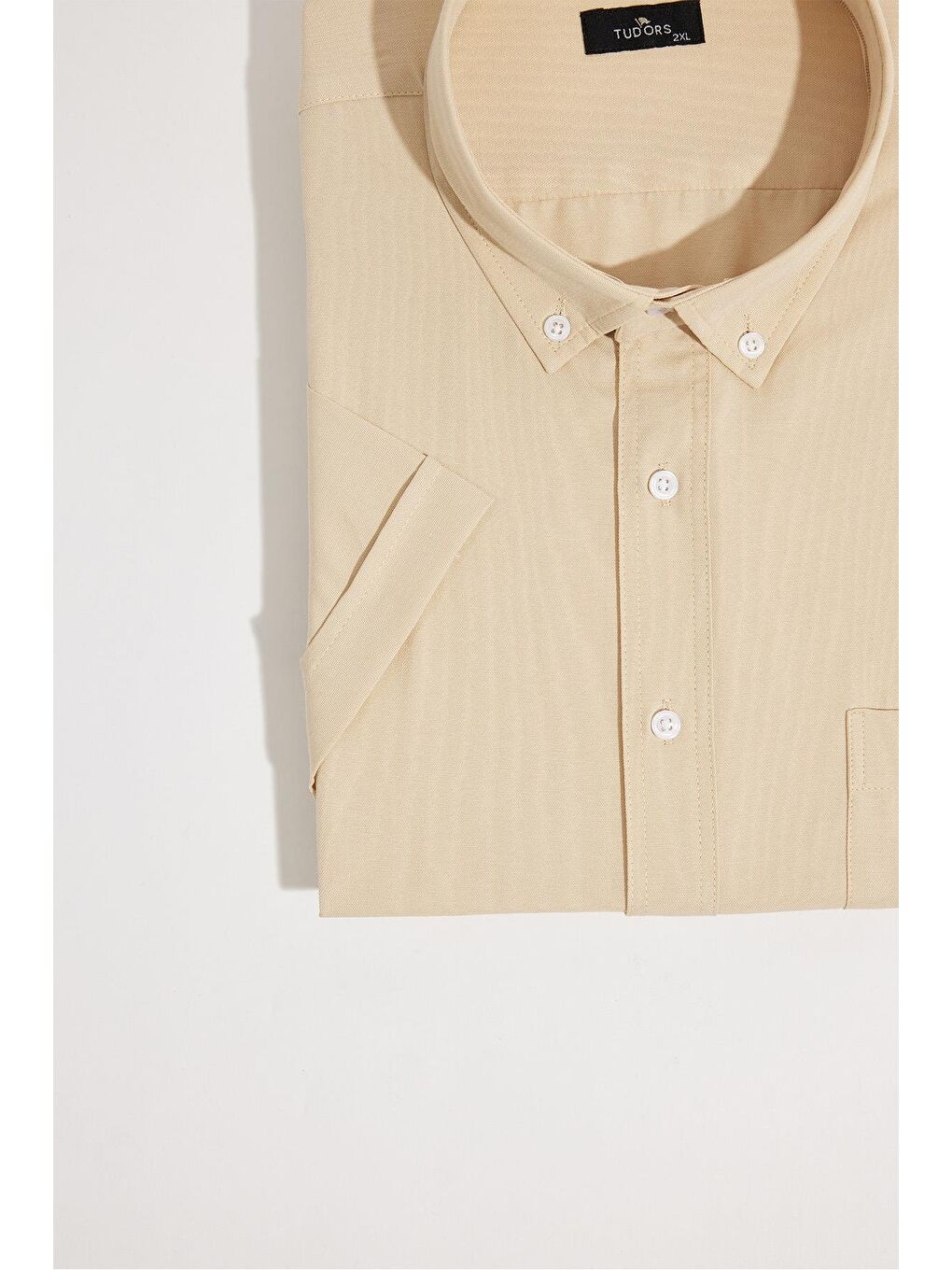 Erkek Büyük Beden Kısa Kol  Yaka Düğmeli Pamuklu Cepli Düz Bej Gömlek-3