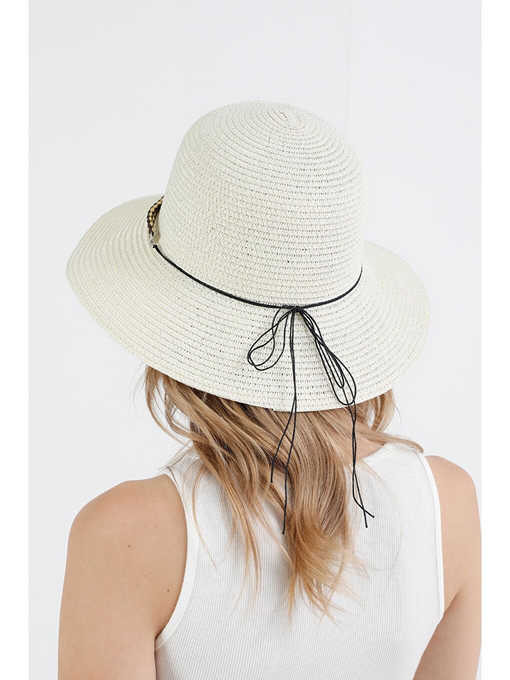 Ekru Deri Detaylı Boncuklu Hasır Şapka-3