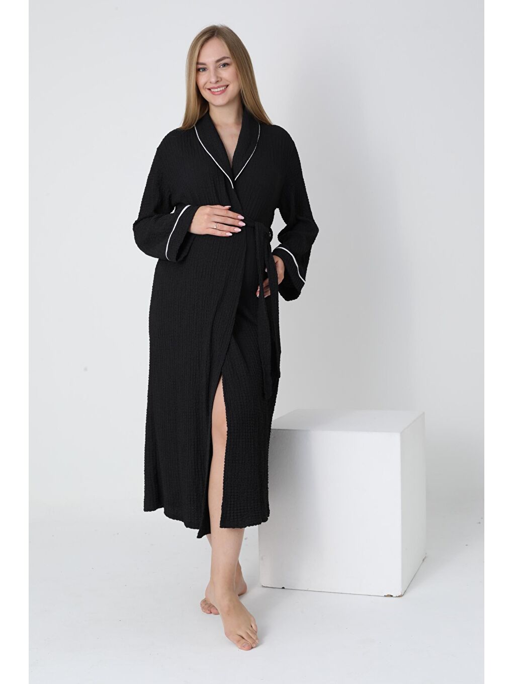 Siyah Örgü Kumaş Gömlek Yaka Bel Kuşaklı Sabahlık-3