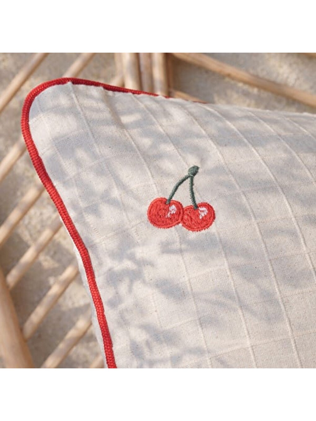 Soft Cherry Kırlent - Ekru - 30x50 cm-2