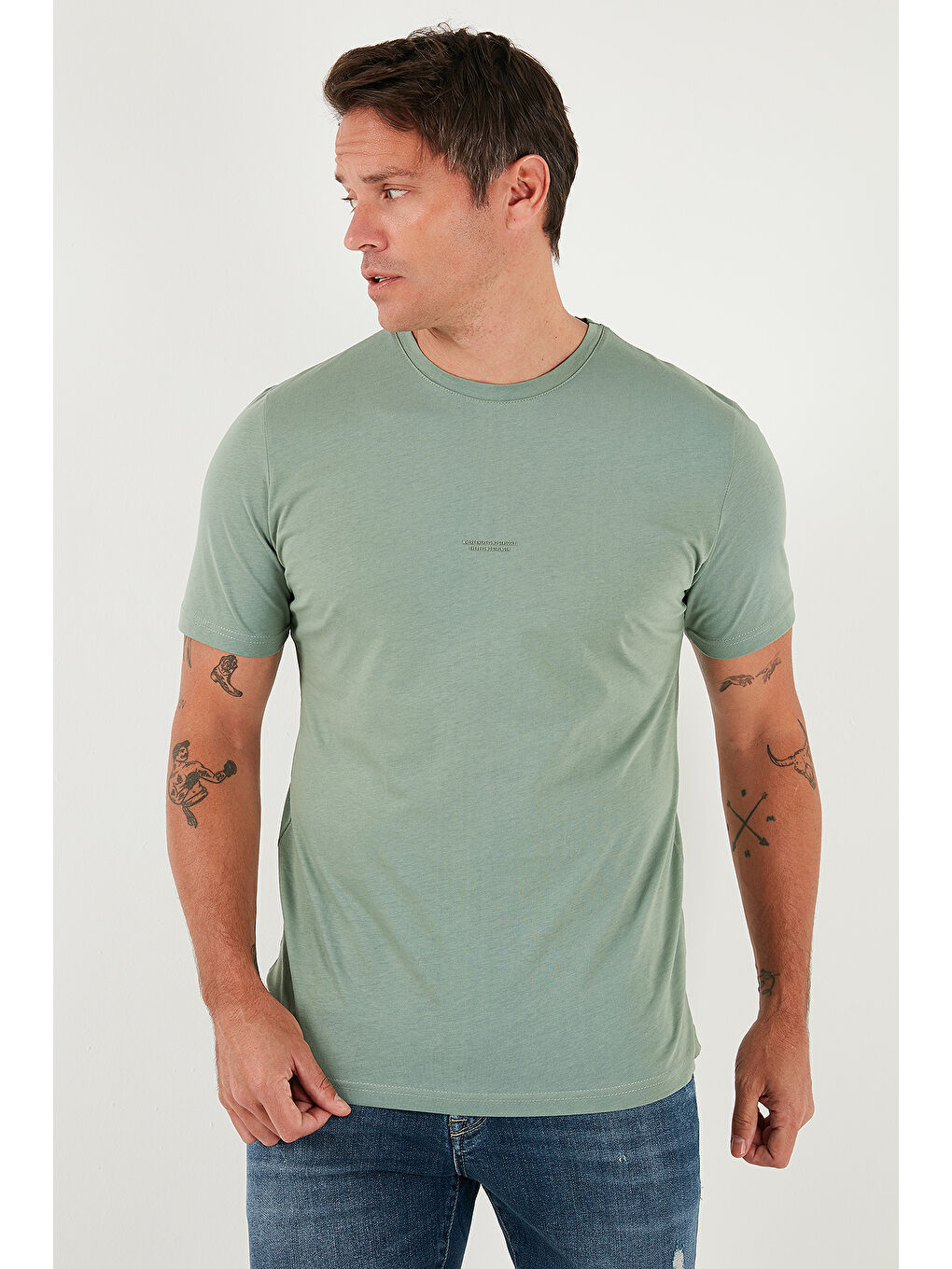 Yeşil Yazı Detaylı Pamuklu Regular Fit Bisiklet Yaka %100 Pamuk Tişört 59020203-2