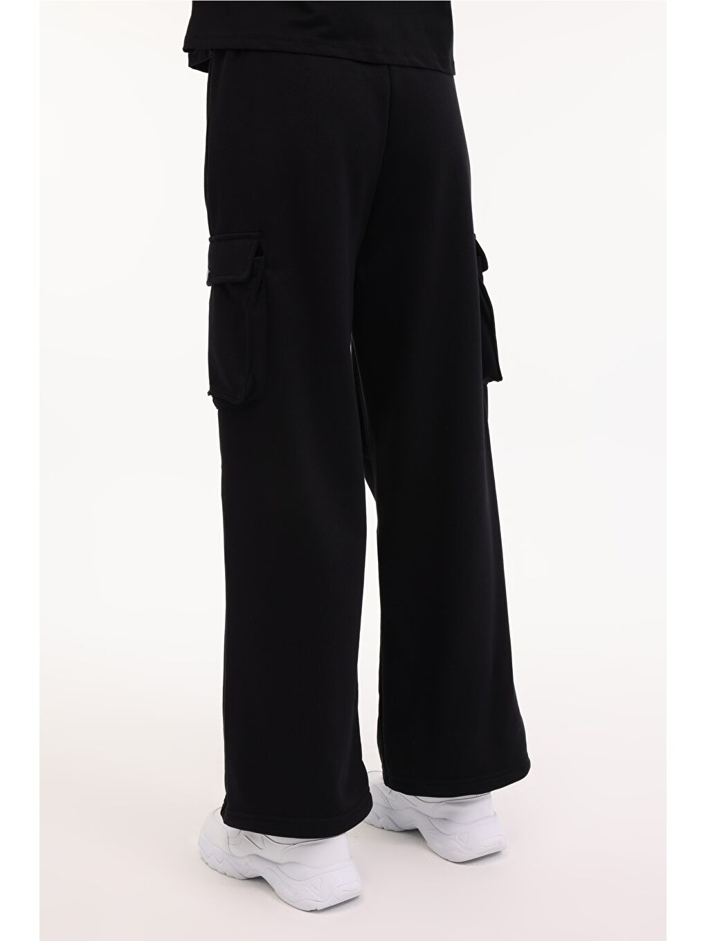 WL GAEL 22OUT25406 5FX Siyah Kadın Eşofman Altı-1