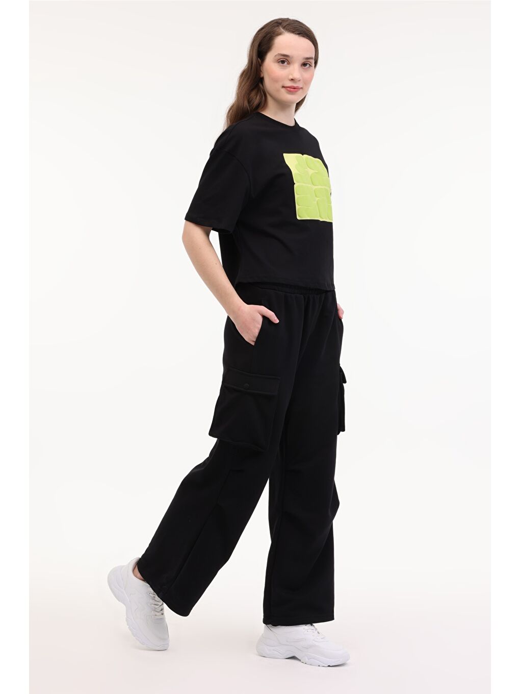 WL GAEL 22OUT25406 5FX Siyah Kadın Eşofman Altı-2