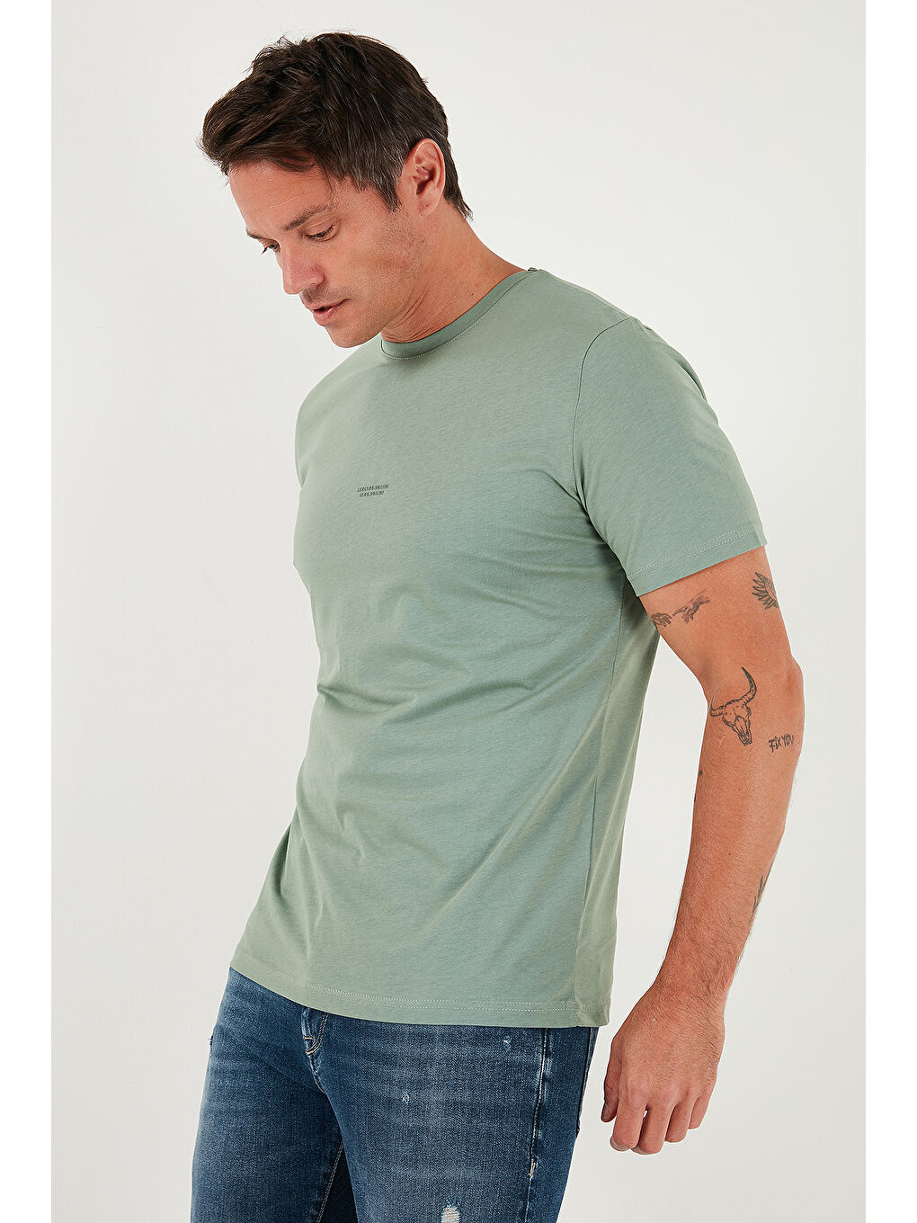 Yeşil Yazı Detaylı Pamuklu Regular Fit Bisiklet Yaka %100 Pamuk Tişört 59020203-4