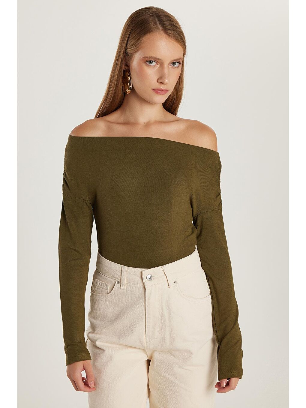 Kadın Slim Fit Dar Kesim Kayık Yaka Viskon Yeşil Bluz-3