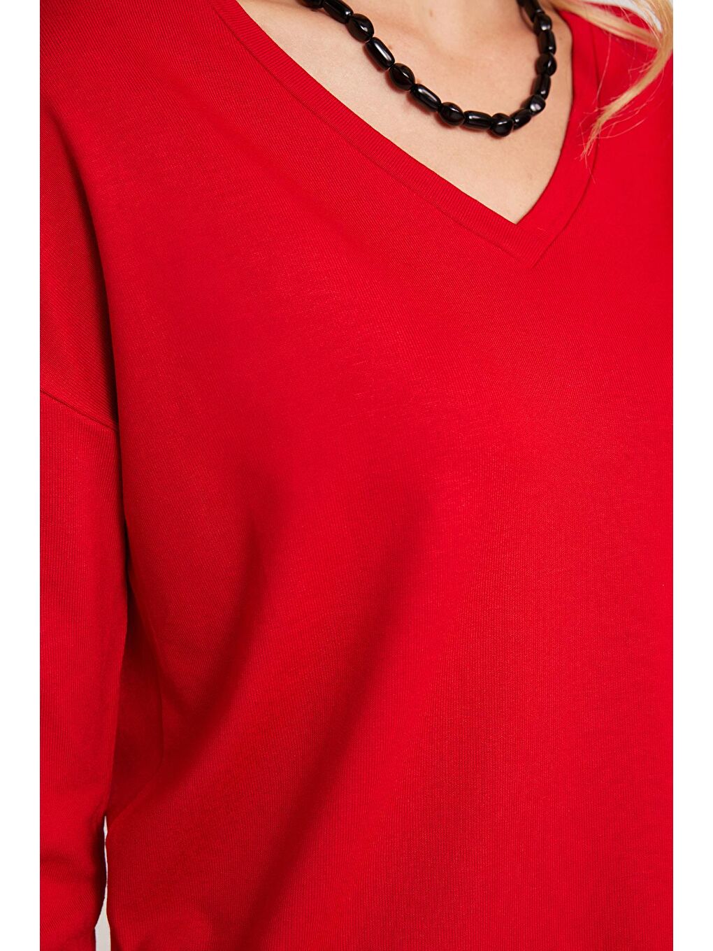 Kadın Slim Fit Dar Kesim Viskonlu Kumaş V Yaka Kırmızı Bluz-2