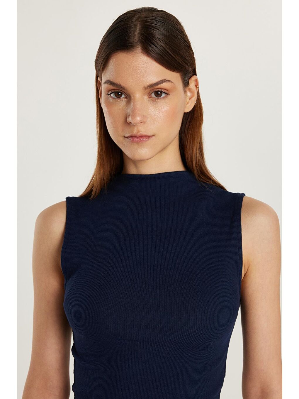 Kadın Slim Fit Dar Kesim Sıfır Kol Fitilli Modal Kumaş Lacivert Bluz-1