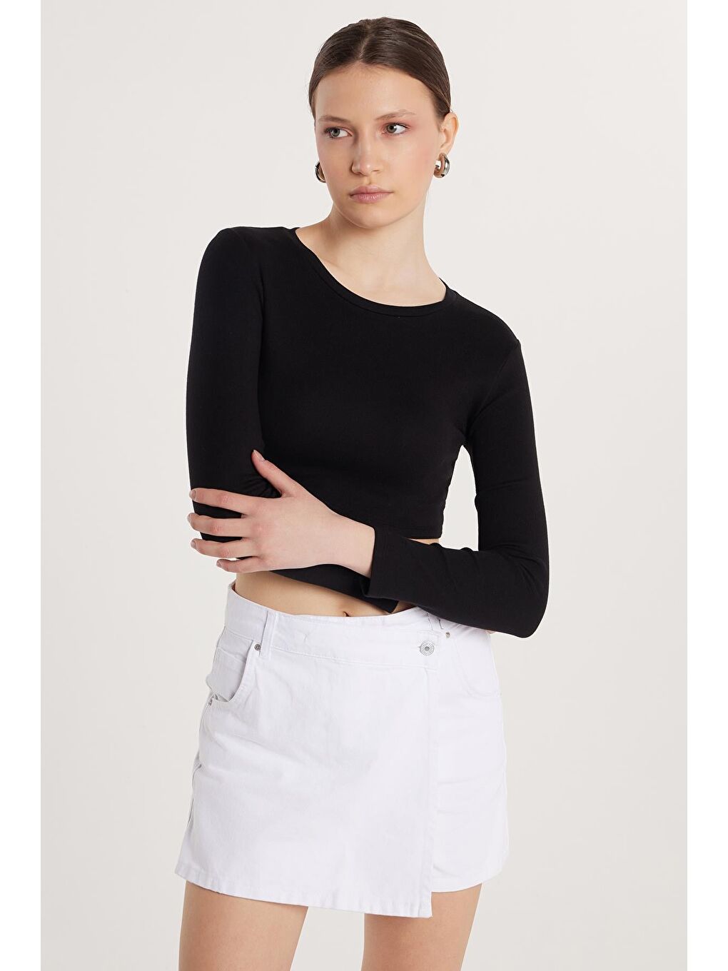 Kadın Slim Fit Modal Kumaş Pamuklu Bisiklet Yaka Siyah Bluz