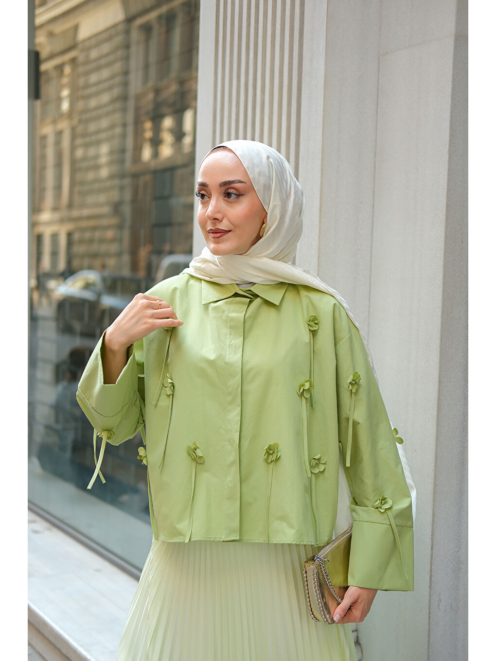 Kadın Çiçek Desenli Gömlek Fıstık Yeşil-1