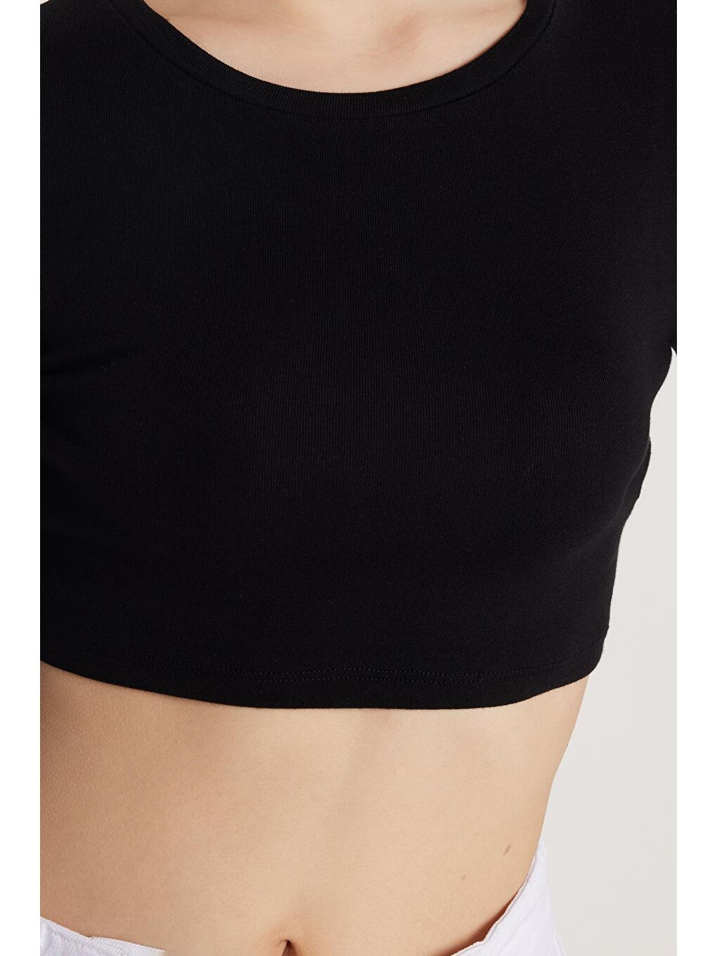 Kadın Slim Fit Modal Kumaş Pamuklu Bisiklet Yaka Siyah Bluz-2