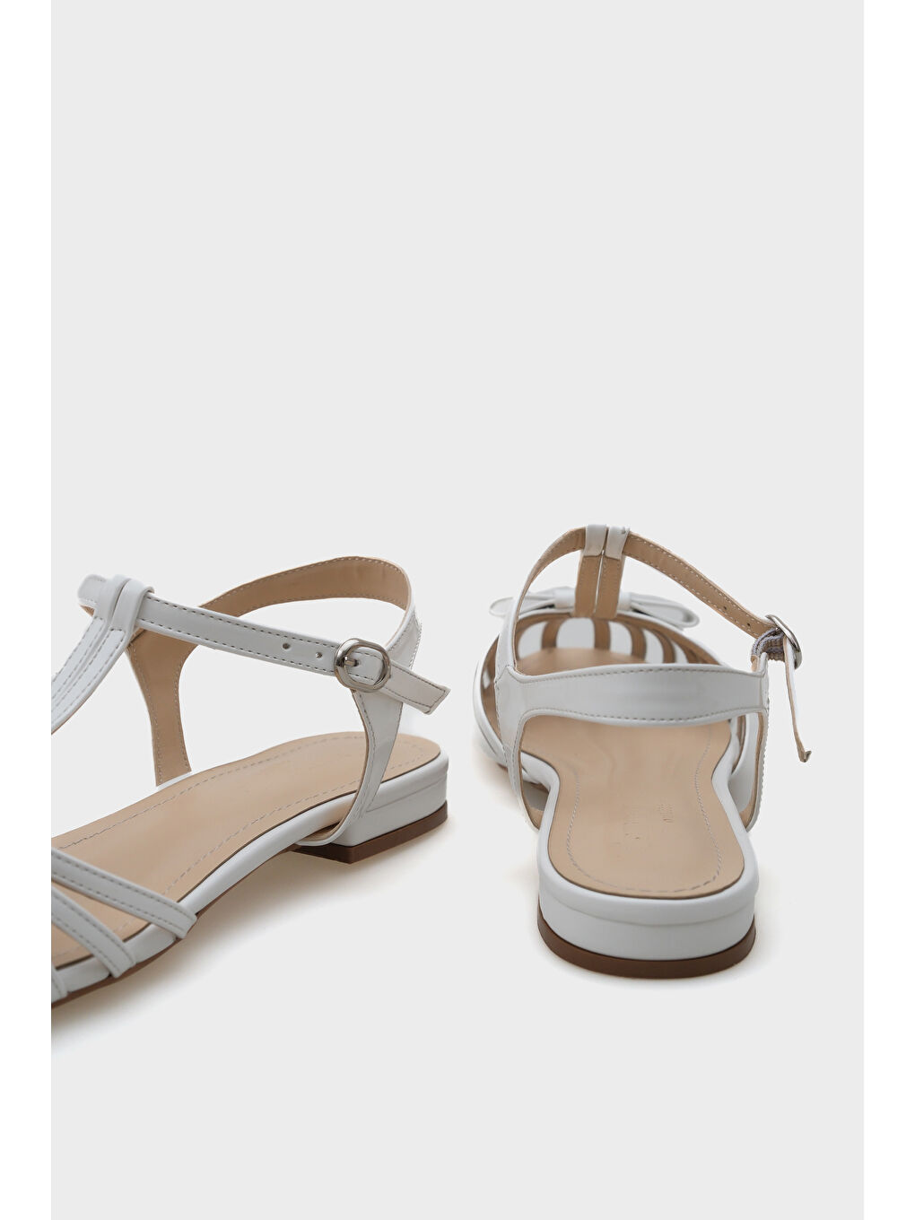 Beyaz Amara Kafes Örgülü Kadın Babet-5